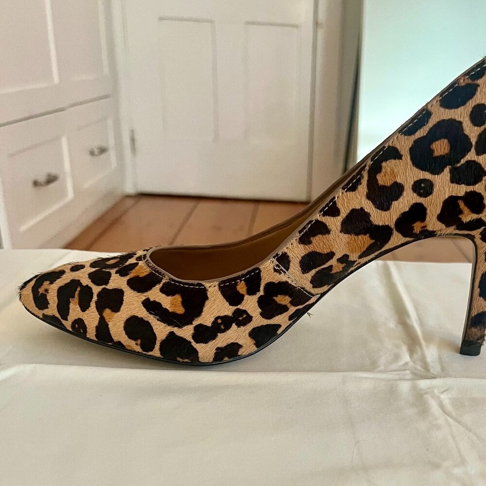 NWT DESIGNER ANIMAL PRINT PUMPS SIZE 8.5 MEDIUM - Picture 2 of 8